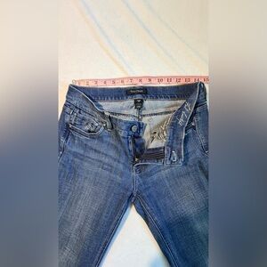White House Black Market Noir Jeans in Classic Blue:diamond style accent pocket